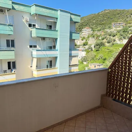 Sea View Balcony Apartman *